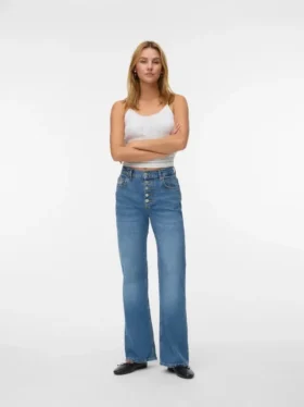 Awemily-jeans med høy midje og «mom fit»