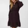 Awnoelle kort kjole