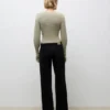 Awrena-jeans med middels høy midje og vid passform