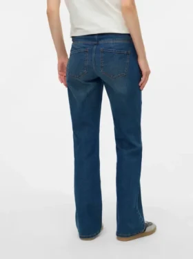 Jeans med utvidet passform, middels høy midje og bootcut