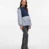 Jeans med vanlig passform, middels høy midje og bootcut