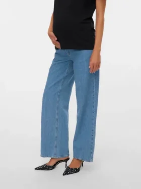 Jeans med vid benpassform