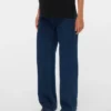 Jeans med vid benpassform