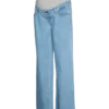 Jeans med vid benpassform