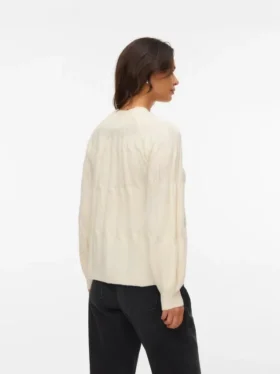 Pullover med høy hals og normal passform