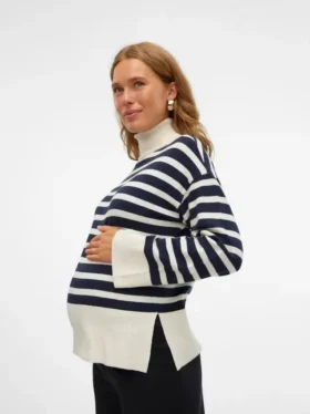 Pullover med rullekrage i standardpassform