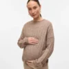 Pullover med rund hals og normal passform