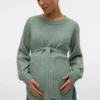 Pullover med rund hals og normal passform