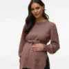 Pullover med rund hals og normal passform