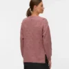 Pullover med rund hals og normal passform