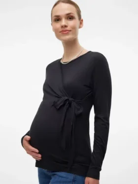 T-skjorte med rund hals og smal passform