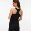 Tank-top med U-hals og slank passform