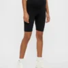 Tettsittende shorts