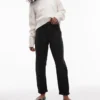 Topshop-jeans med høy midje og «mom fit»