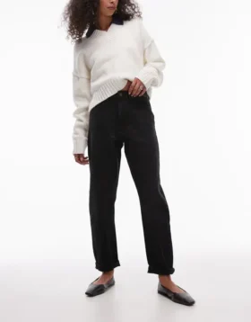 Topshop-jeans med høy midje og «mom fit»