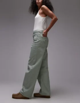 Topshop jeans med middels midje og løs passform