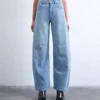 Tsbente jeans med middels høy midje og normal passform