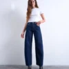 Tsbente jeans med middels høy midje og normal passform