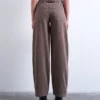 Tscinch-jeans med lav midje og vid passform