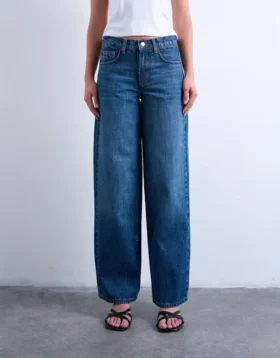 Tscinch-jeans med lav midje og vid passform