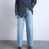 Tscinch-jeans med lav midje og vid passform