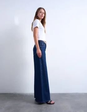Tsclara-jeans med middels høy midje og vid passform
