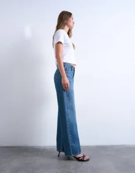 Tsember-jeans med lav midje og vid passform