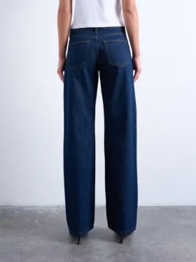 Tsember-jeans med lav midje og vid passform