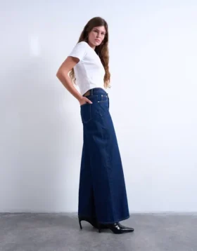 Tshorizon-jeans med middels høy midje og vid passform