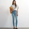 Tsjamie-jeans med høy midje og smal passform