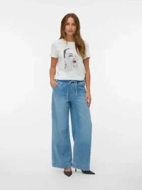 Vmallison jeans med middels høy midje og vid passform