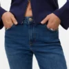 Vmamara jeans med middels høy midje og rett passform