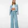 Vmannet jeans med middels høy midje og vid passform
