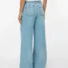 Vmannet jeans med middels høy midje og vid passform