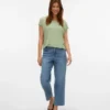 Vmbetty-jeans med høy midje og «mom fit»