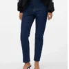 Vmbrenda-jeans med høy midje og «mom fit»