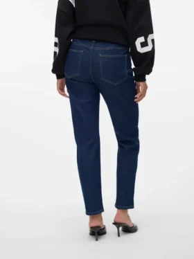 Vmbrenda-jeans med høy midje og «mom fit»
