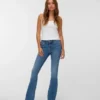 Vmcamille-jeans med lav midje og utvidet passform