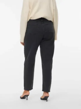 Vmctessa jeans med høy midje og «mom fit»