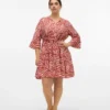 Vmcvera kort kjole