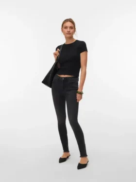 Vmflash-jeans med middels høy midje og smal passform