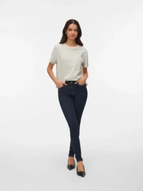 Vmflash-jeans med middels høy midje og smal passform