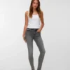 Vmflash-jeans med middels høy midje og smal passform