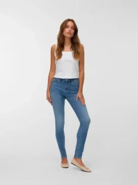 Vmflash-jeans med middels høy midje og smal passform