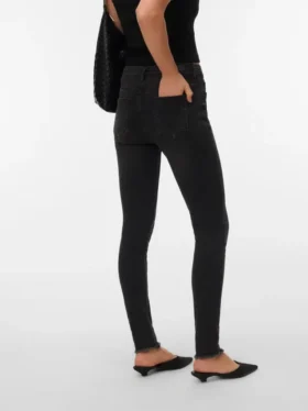Vmflash-jeans med middels høy midje og smal passform