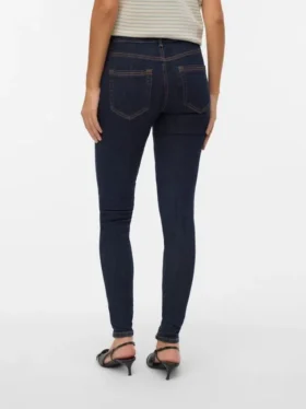 Vmflash-jeans med middels høy midje og smal passform