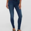 Vmflash-jeans med middels høy midje og smal passform