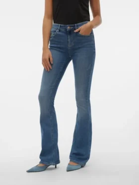 Vmflash-jeans med middels høy midje og utvidet passform