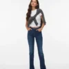Vmflash-jeans med middels høy midje og utvidet passform