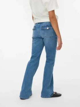 Vmflash-jeans med middels høy midje og utvidet passform
